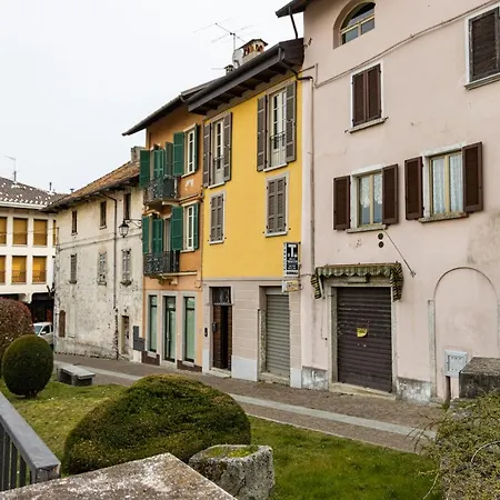- Lago D'orta Luna - 100m Dal Lago * 펠라